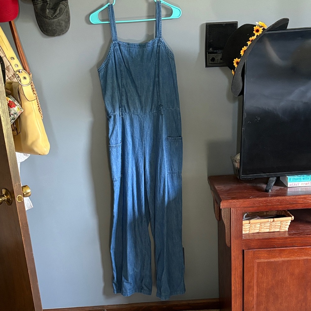Denim Blue Wide-Leg Jumpsuit Overalls - Women's Jeans Style